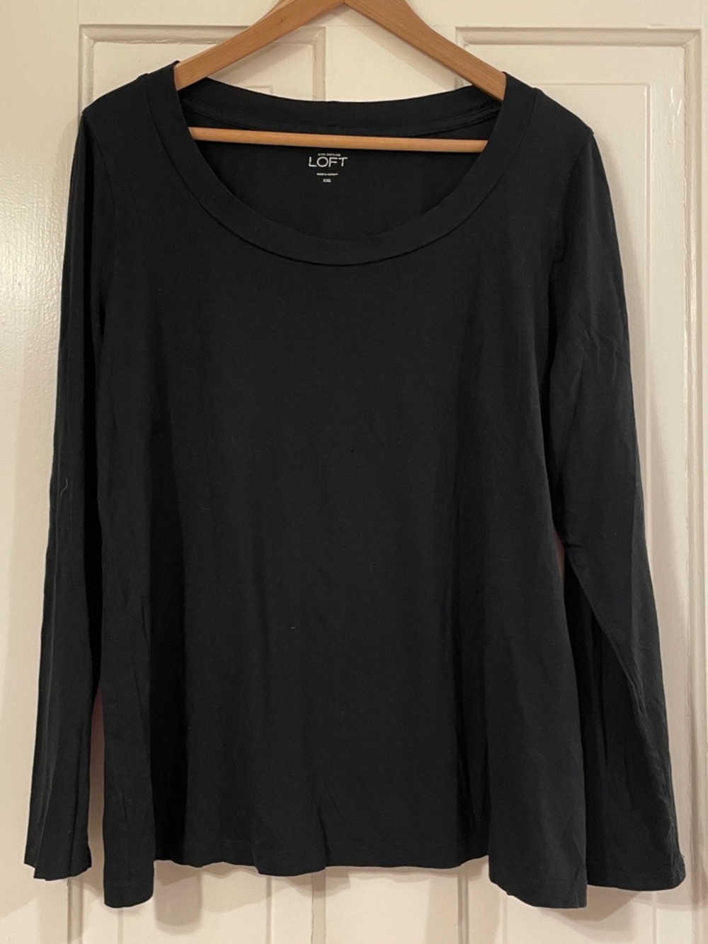 LOFT Black Scoop Neck Long-Sleeve Top